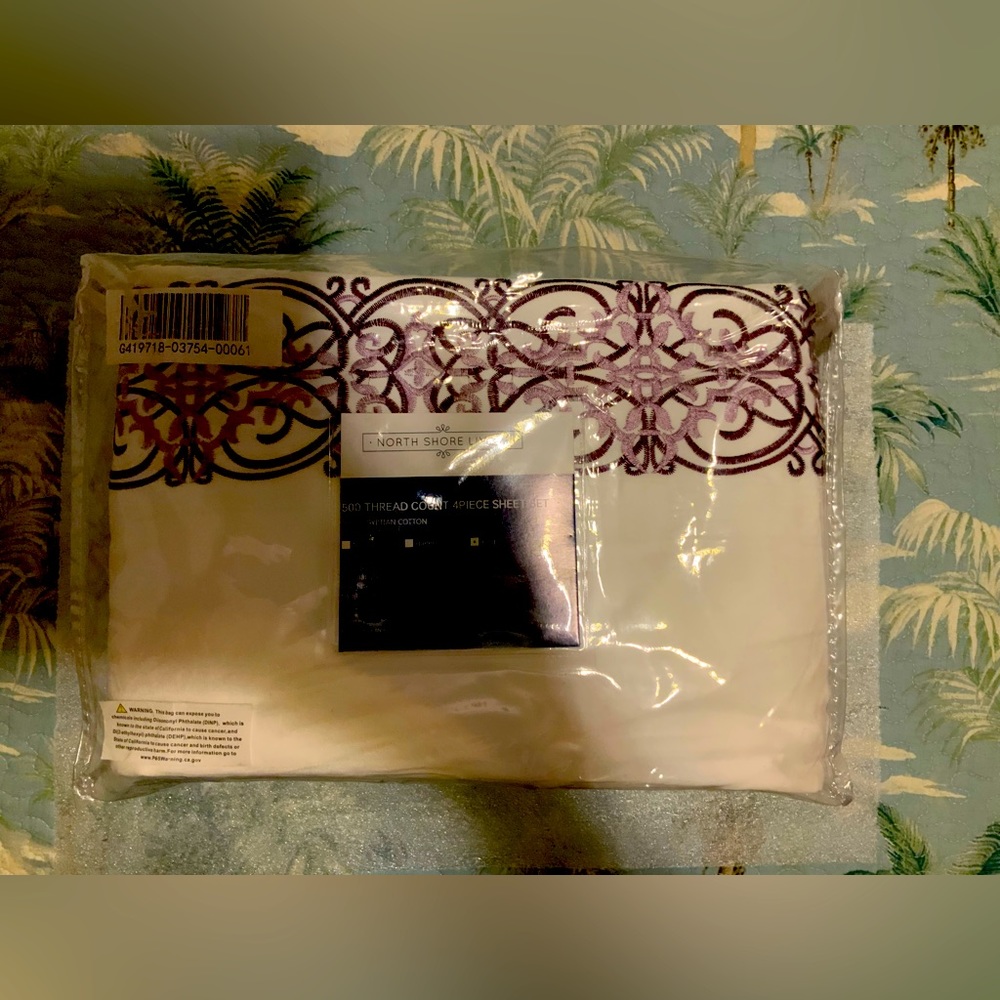 King sheet set with embroidery